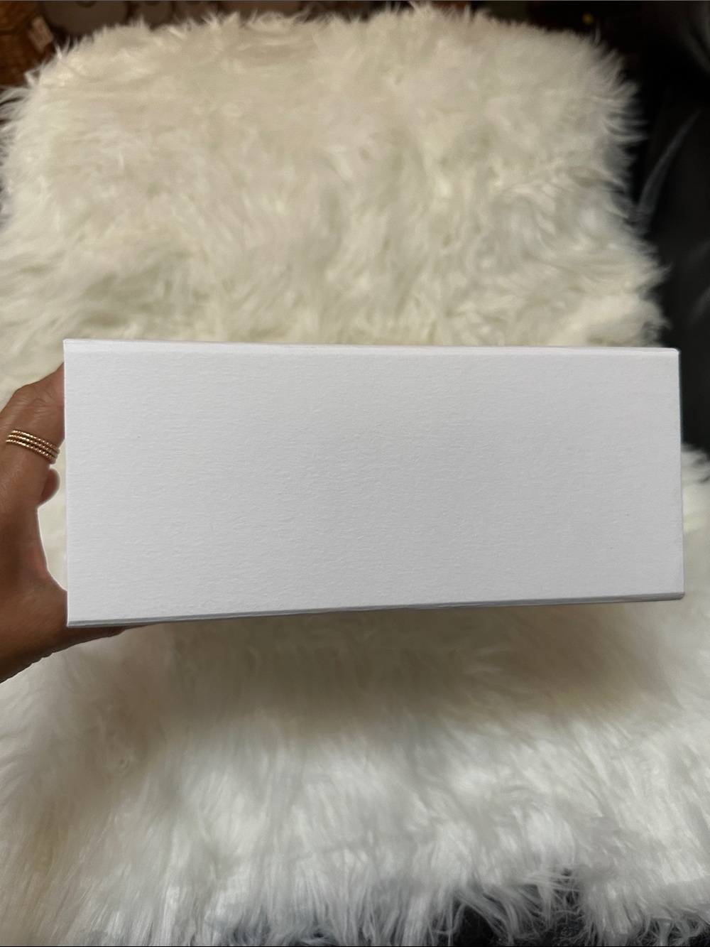 Creed White Gift Box - Picture 5 of 10